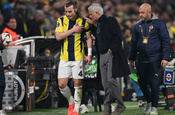 Fenerbahçe'den Rangers maçında sakatlanan Çöğlar Söyüncü açıklaması