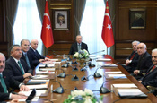 Fahrettin Altun: Tehditleri bertaraf edecek yeni projeler geliyor