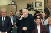 TDT Aksakallar Konseyi Başkanı Binali Yıldırım, İzmir'de vatandaşlarla buluştu