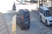 Uşak'ta motosiklet sürücüsünün öldüğü kaza kamerada