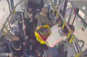 Beylikdüzü'nde 1 kişinin öldüğü 57 kişinin yaralandığı metrobüs kazası araç içi kamerasında