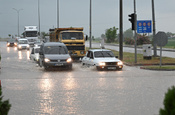 Meteoroloji kuvvetli sağanak beklenen illeri açıkladı, ani sel riskine karşı uyardı