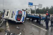 Tuzla'da kontrolden çıkan hasta nakil ambulansı devrildi