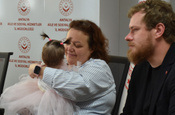 Antalya Havalimanı'nda tuvalette bulunan bebek, Rus yetkililere teslim edildi