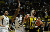 Fenerbahçe Beko, Beşiktaş'ı farklı devirdi