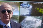 Ümit Özdağ'ın 9 saniyelik Alparslan Türkeş mezar ziyareti olay oldu