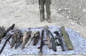Pençe-Kilit Operasyonu bölgesinde teröristlere ait mağarada çok sayıda mühimmat imha edildi