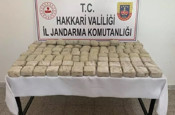 Hakkari'de kargoya verilen bavulda 17 kilo 780 gram uyuşturucu ele geçirildi...