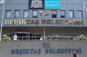 Beşiktaş Belediyesi işçileri maaşlarını alamadıkları gerekçesiyle iş bıraktı