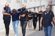 Adana'da FETÖ firarisi eski uzman çavuşlar yakalandı