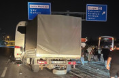 Kamyonet yolcu otobüsüne çarptı! Yaralılar var