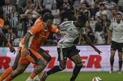 Beşiktaş, sahasında Başakşehir'i 2-1 mağlup etti