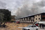 Kayseri'de mobilya fabrikasında yangın! Müdahale sürüyor...