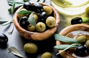 Bildiğiniz tüm türleri unutun! Zeytinin bu türü sağlınıza iyi gelecek...