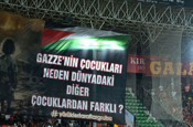 Alanyaspor taraftarı Gazze'yi unutmadı