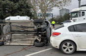 Kadıköy'de 3 aracın karıştığı zincirleme kaza!