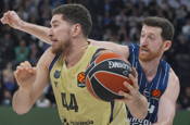 Anadolu Efes Barcelona'yı son saniyede yendi