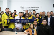 Fenerbahçe Başkanı Sadettin Saran, Alanya'da kütüphane açılışında öğrencilerle buluştu