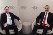 Hakan Fidan Hollandalı mevkidaşı ile Davos'ta görüştü