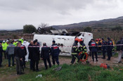 Denizli'de midibüs şarampole devrildi! Genç hemşire öldü çok sayıda yaralı var
