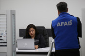 Depremde kaybettiği babasının izinden giden Buse, AFAD personeli oldu