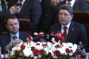 Akın Gürlek görevi Yılmaz Tunç'tan devraldı! Adalet Bakanlığı'ndaki törende koltuk krizi yaşandı