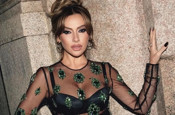 Hadise'nin insani yardım videosuna tepki yağdı! Türkiye'yi o ülkelerin yerine koydu...
