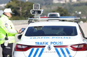Yeni trafik cezaları! İki kez kırmızı ışıkta geçmek 10 bin lira, hız sınırı cezaları uçuk