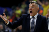 Sarunas Jasikevicius, Dubai'de mahsur kaldı iddiası