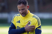 Fenerbahçe taraftarından Tedesco'ya sürpriz! Teknik adam duygularına hakim olamadı