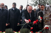 MHP Genel Başkanı Bahçeli, Alparslan Türkeş'in kabrini ziyaret etti