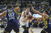 Fenerbahçe evinde Zalgiris'e yenildi