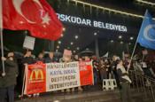 Üsküdar'da mahalle sakinlerinin McDonald's protestosu sürüyor