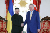 Erdoğan ve Zelenskiy ile İstanbul'da bir araya geldi