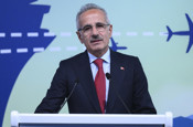 Bakan Uraloğlu açıkladı: Havalimanları 3 ayda yaklaşık 50 milyon yolcu ağırladı