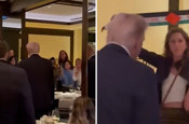 ABD Başkanı Trump'a restoranda protesto şoku!
