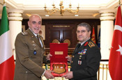 Orgeneral Bayraktaroğlu, İtalya Kara Kuvvetleri Komutanı'nı kabul etti