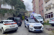 Üsküdar'da aile faciası! Anne ve babasını silahla öldürüp intihar etti