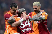Galatasaray, dev derbide Fenerbahçe'yi farklı geçti
