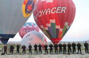 Kuruluşunun 187. yıldönümü! JÖAK paraşüt timi sıcak hava balonundan atladı