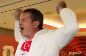 Cüneyt Özdemir A Milli Takım'ın golüne sevindiği anları paylaştı: Zırdeliyiz biz