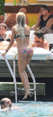 Rüştü'nün eşi soluksuz bıraktı! - Resim: 1