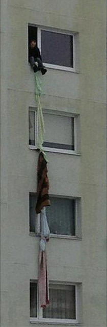 Karısı odaya kilitleyince.. - Resim: 2