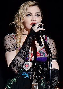 Madonna cezalandırıldığını açıkladı: "Ageizm ile savaşıyorum" - Resim: 1