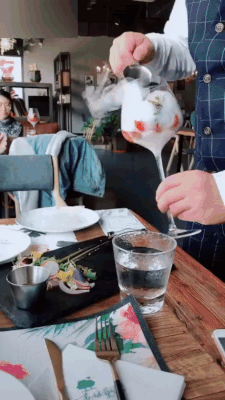 Eşine öyle bir şaka yaptı ki! Bakışlara dikkat - Resim: 4