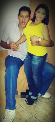 Kendisinden bir metre uzun biriyle evlendi - Resim: 2