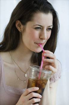 Kola içince vücudumuzda neler oluyor? - Resim: 1