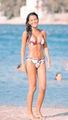 Ünlüler artık böyle tatile çıkıyor - Resim: 2