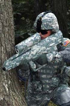 Mermiler hedefi saklandığı yerden buluyor - Resim: 1