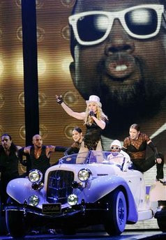 Madonna Mc Cain'e aptal dedi - Resim: 3